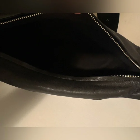 SWING CROSSBODY BAG - LEATHER - Picture 7 of 8